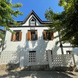Nueva 1910 Alloggio in famiglia